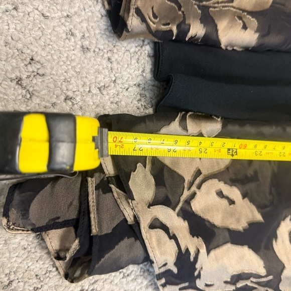 Brunello Cucinelli M very good condition silk and Gold Floral Vest - Picture 17 of 17